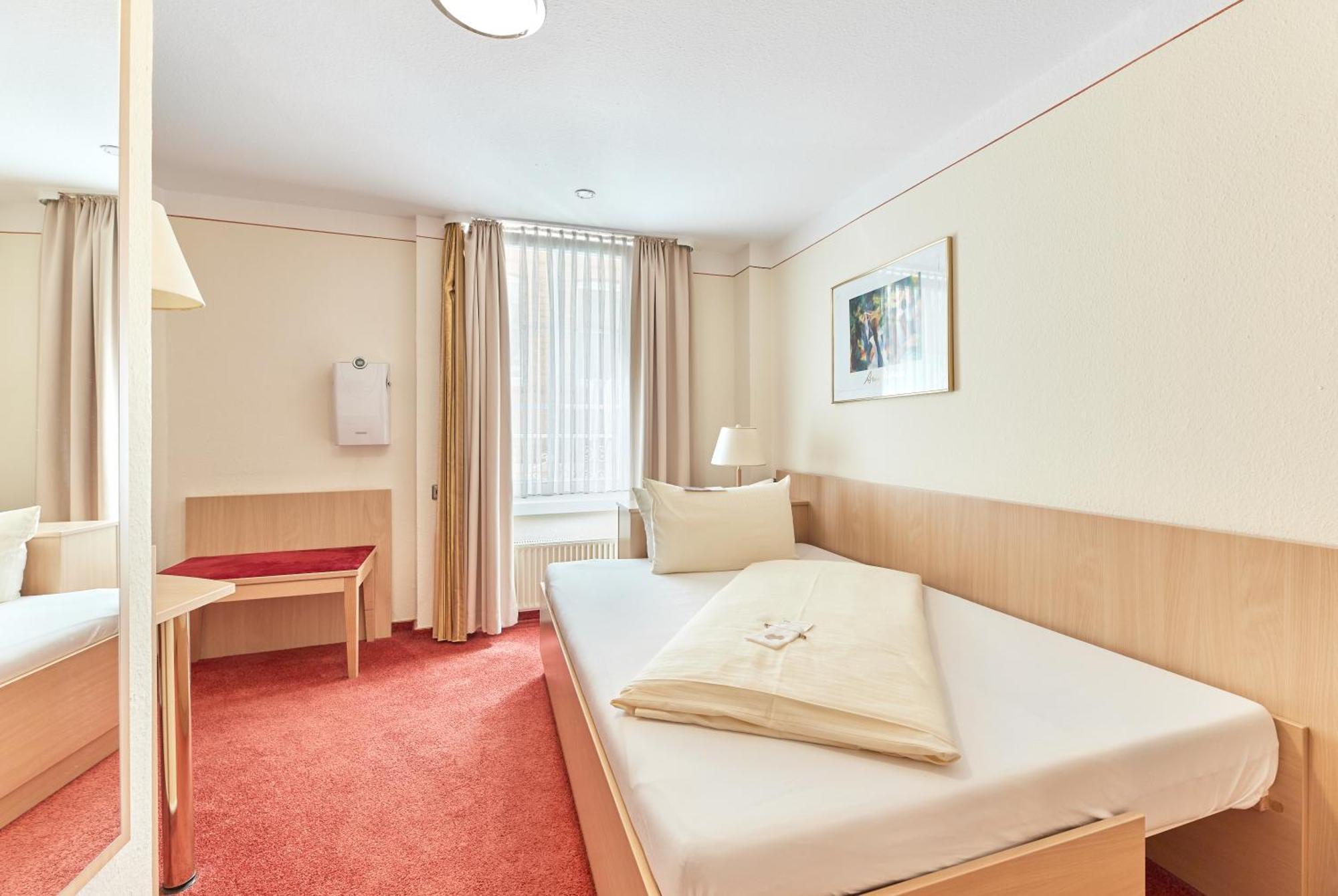 Hotel Weinhof โคเคห์ม ภายนอก รูปภาพ